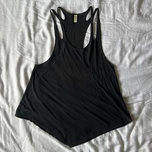Rumi + RVCA Black Tank- M